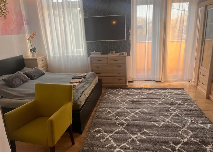 Kalvaria With Balcony, Free Parking And Ac